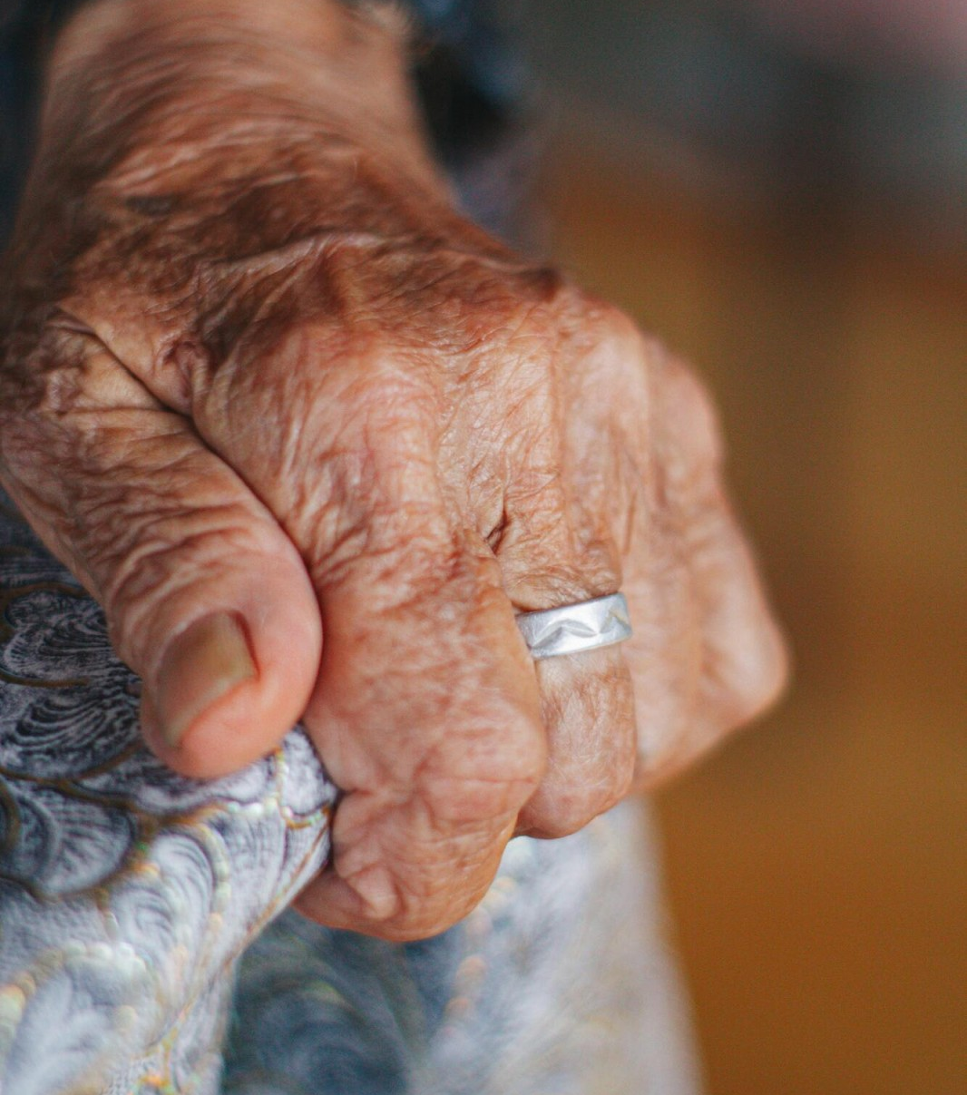 Comprehensive Divorce Support for Seniors: What You Need to Know