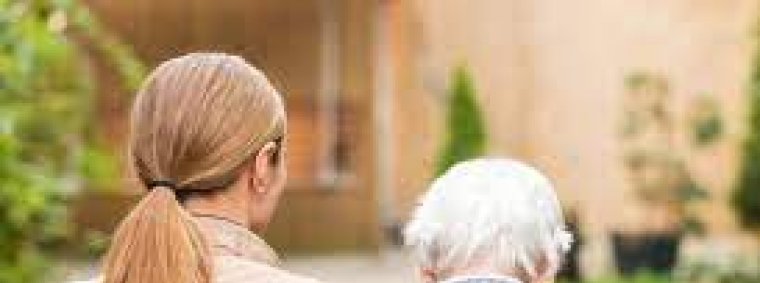 Top Tips to Help a Loved One with Dementia